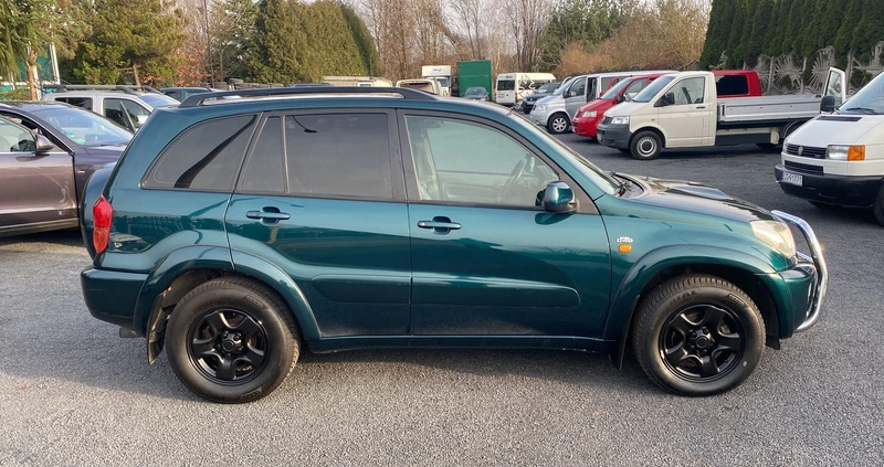 Toyota RAV4 cena 25000 przebieg: 300000, rok produkcji 2002 z Grudziądz małe 407